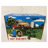1/16 John Deere 4010 Diesel Tractor Toy Farmer