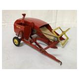1/16 Tru-Scale Harvester/Combine