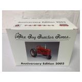 1/16 Spec Cast IH Farmall 400 Tractor