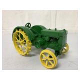 1/16 Scale Models John Deere Tractor