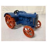 1/16 Scale Models Fordson Tractor