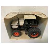 1/16 Ertl Case Tractor w/ Front Wheel Assist
