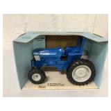 1/16 Ertl Ford 7710 Tractor w/ Rollbar