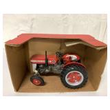 1/16 Scale Models Massey-Ferguson 135 Tractor