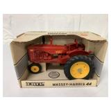 1/16 Ertl Massey-Harris 44 Tractor
