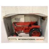 1/16 Ertl International 966 Tractor Special Editio