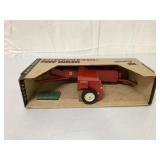 1/16 Ertl International Hay Baler