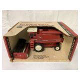1/16 Ertl International Axial-Flow Combine
