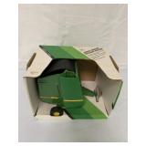1/16 Ertl John Deere Round Baler in box
