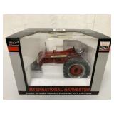 1/16 International Harvester Farmall 350 Diesel