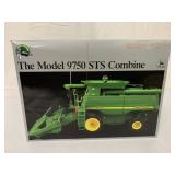 1/16 Ertl Model 9750 STS Combine in box