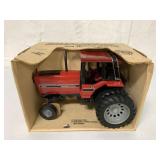 1/16 Ertl International 5288 Tractor w/ Cab