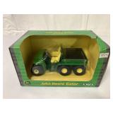 1/16 Ertl John Deere Gator