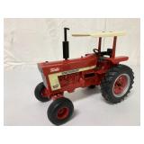 1/16 International 1066 Farmall Turbo Tractor