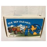 1/16 Ertl Case 800 Toy Farmer Tractor
