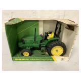 1/16 Ertl John Deere 6200 Row Crop Tractor
