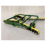 1/16 John Deere 220 Power Flex Disk