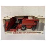 1/32 Ertl Case IH 2166 Axial-Flow Combine in box