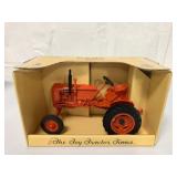 1/16 Ertl Case VA Tractor