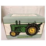 1/16 Ertl John Deere Model 80 Tractor