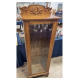 oak cabinet w/4 glass shelves