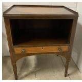 Kittinger Buffalo inlay side table