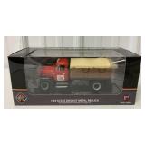 1/34 First Gear IH R Series Grain Truck