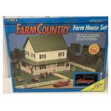 Ertl Farm Country Farm House Set