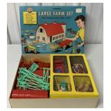 Auburn #953 Farm Set