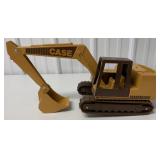 1/16  Ertl Case 688 Excavator