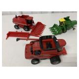 1/64 Ertl Lot of 3 Case 9120, JD 95, & Case 2166