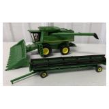 1/64 Ertl JD 9870 Combine w/Grain Head on