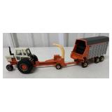 1/64 Ertl Lot of 3 Case Agri King 1370, Forage Wag