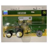 1/64 Ertl JD 8320R w/J & M Grain Cart