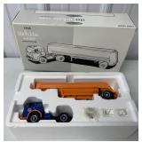 1/34 First Gear White 3000 Gulf Truck and Tanker