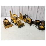 (7) Ertl John Deere/IH Graders/Backhoe/Wheels