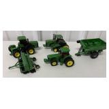 1/64 Ertl Lot of 5 JD and Frontier Tractors and