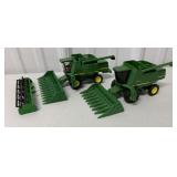 1/64 Ertl JD 9600 & 9610 Combines w/1 Grain Head