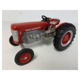 1/16 Massey-Ferguson 65 Tractor