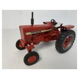 1/16 Ertl International Farmall 544 Tractor