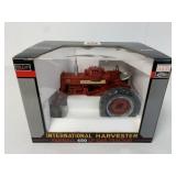 1/16 International Harvester Farmall 450 LP Gas