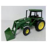 1/16 Ertl John Deere Utility Tractor w/ Loader