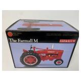 1/16 Ertl McCormick Farmall M Tractor