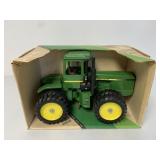 1/16 Ertl John Deere 4-Wheel-Drive Tractor