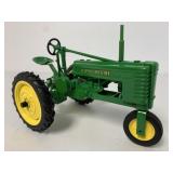 1/16 John Deere HN Tractor