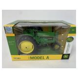 1/16 Ertl 1934 John Deere Model A Tractor