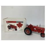 1/16 IH Farmall Super MD-TA Tractor