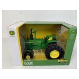 1/16 Ertl Joihn Deere 6030 Tractor