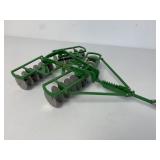 1/8 Scale Models John Deere Disc Harrow