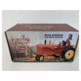 1/16 Ertl Foxfire Farm Massey-Harris 44
